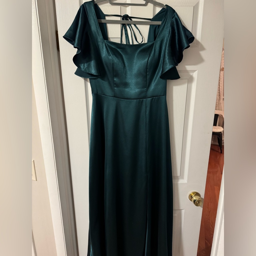 Size 8 bridesmaid dress. Like new.